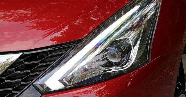 2017 Nissan Tiida 5D(NEW) Turbo版  第4張相片