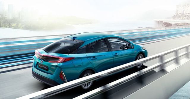 2017 Toyota Prius PHV 1.8  第2張相片