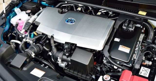 2017 Toyota Prius PHV 1.8  第9張相片