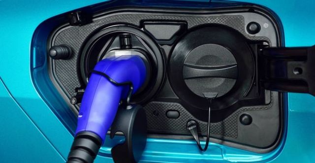 2017 Toyota Prius PHV 1.8  第10張相片