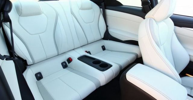 2017 Infiniti Q60 2.0t旗艦款  第9張相片
