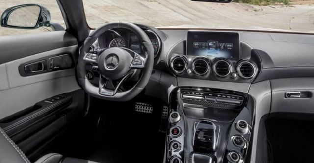 2015 M-Benz AMG GT S 4.0 V8  第10張相片