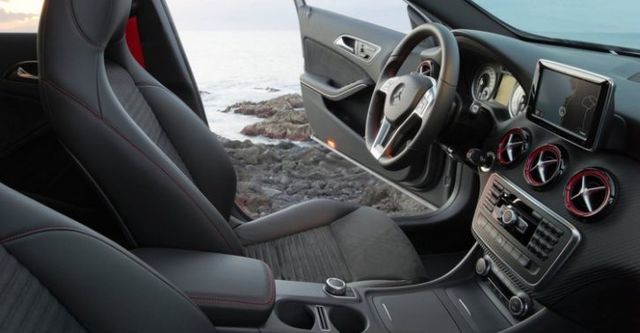 2014 M-Benz A-Class A250 Sport  第9張相片