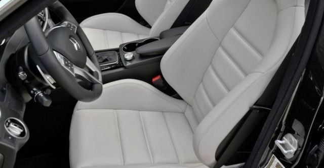 2014 M-Benz C-Class Sedan C63 AMG  第9張相片