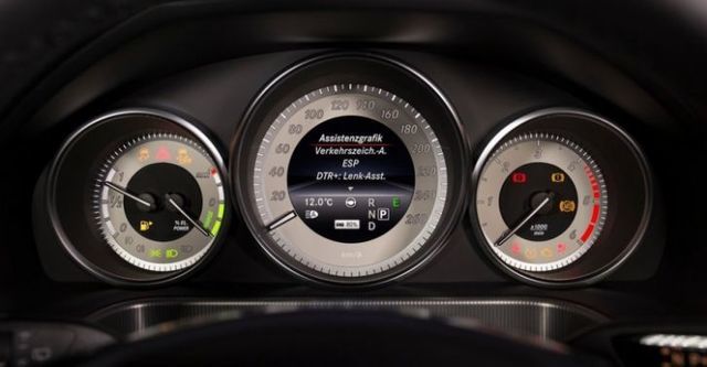 2014 M-Benz E-Class Estate E200 Avantgarde  第9張相片