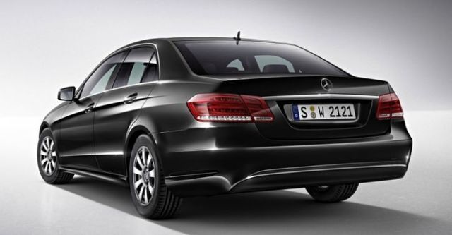 2014 M-Benz E-Class Sedan E200 Classic  第2張相片