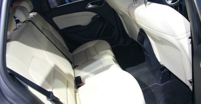 2013 M-Benz B-Class B180 BlueEFFICIENCY  第8張相片