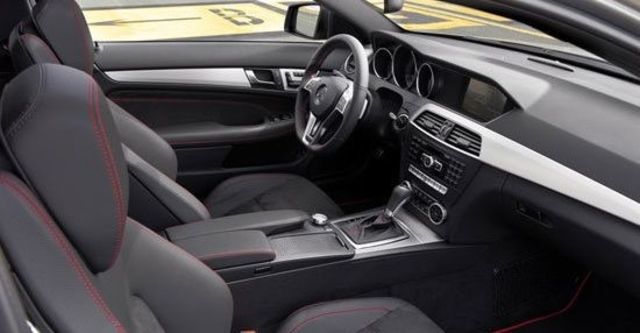 2013 M-Benz C-Class Coupe C250 Sport BlueEFFICIENCY  第6張相片
