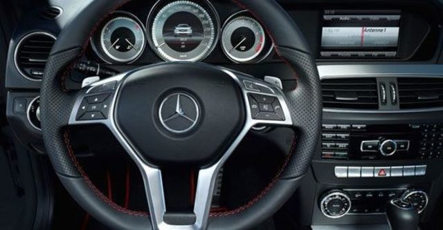 2013 M-Benz C-Class Coupe C250 Sport BlueEFFICIENCY  第8張相片