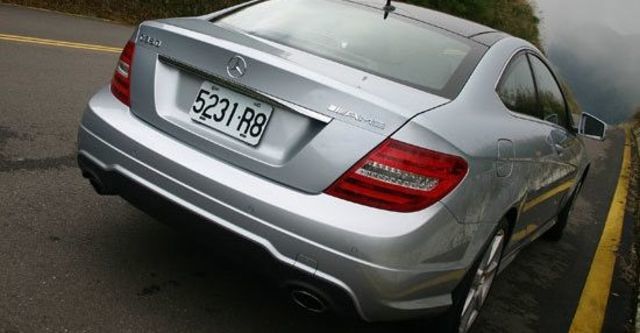 2013 M-Benz C-Class Coupe C350 BlueEFFICIENCY  第3張相片