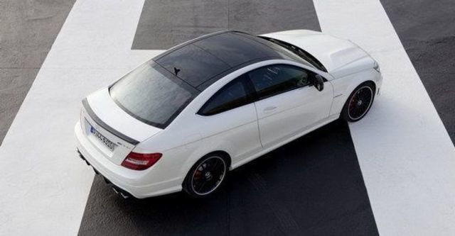 2013 M-Benz C-Class Coupe C63 AMG  第5張相片