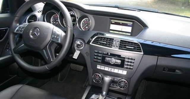 2013 M-Benz C-Class Estate C220 CDI BlueEFFICIENCY Classic  第9張相片