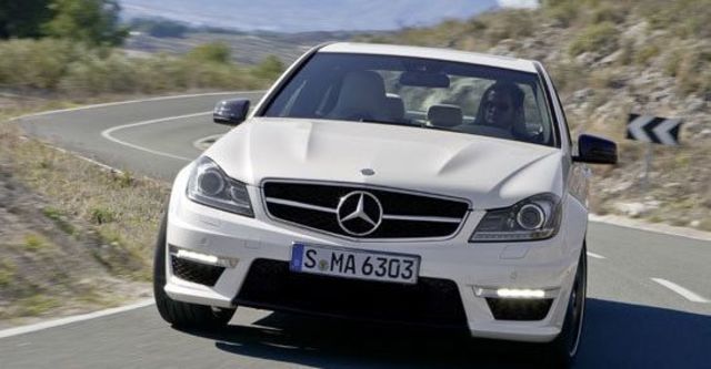 2013 M-Benz C-Class Estate C63 AMG  第8張相片
