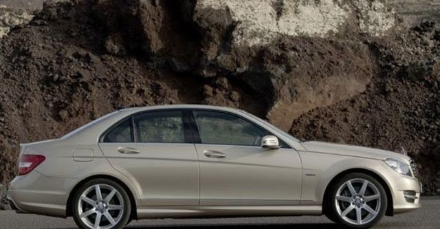 2013 M-Benz C-Class Sedan C220 CDI  BlueEFFICIENCY Classic標準版  第4張相片