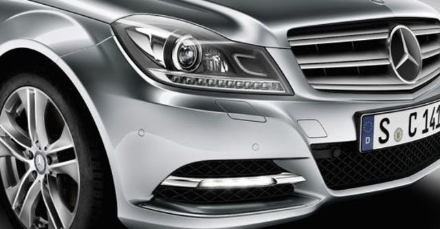 2013 M-Benz C-Class Sedan C300 BlueEFFICIENCY Avantgarde  第11張相片