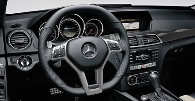 2013 M-Benz C-Class Sedan C63 AMG  第6張相片