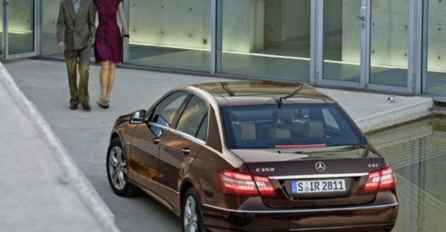 2013 M-Benz E-Class Sedan E250 BlueEFFICIENCY Avantgarde  第4張相片