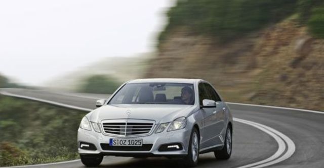 2013 M-Benz E-Class Sedan E300 BlueEFFICIENCY Avantgarde  第2張相片