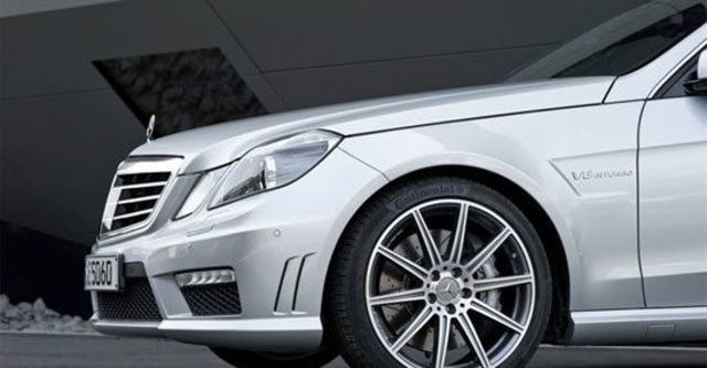 2013 M-Benz E-Class Sedan E63 AMG  第8張相片