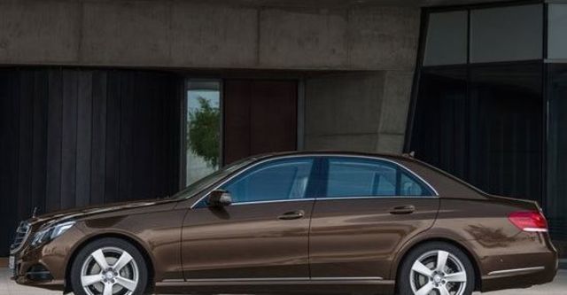 2013 M-Benz E-Class Sedan(NEW) E200 Classic  第3張相片