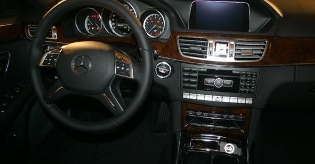 2013 M-Benz E-Class Sedan(NEW) E400 Elegance  第8張相片