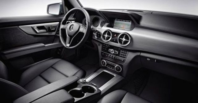 2013 M-Benz GLK-Class GLK220 CDI 4MATIC BlueEFFICIENCY標準版  第5張相片