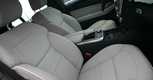 2013 M-Benz M-Class ML350 BlueTEC 4MATIC  第10張相片
