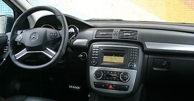 2013 M-Benz R-Class R350 CDI 4MATIC L  第3張相片