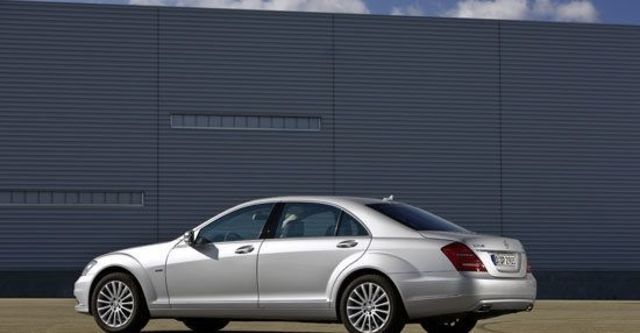 2013 M-Benz S-Class S350 L BlueEFFICIENCY  第3張相片