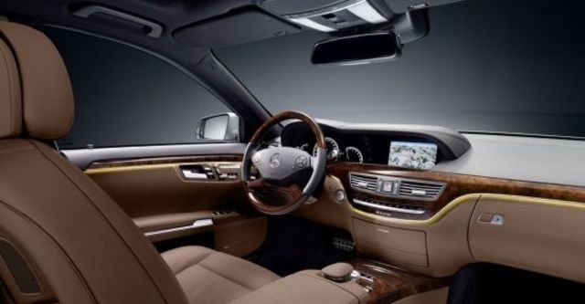 2013 M-Benz S-Class S500 L BlueEFFICIENCY  第8張相片