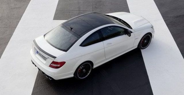 2012 M-Benz C-Class Coupe C63 AMG  第5張相片