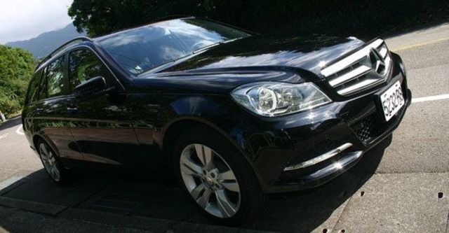 2012 M-Benz C-Class Estate C180 BlueEFFICIENCY Classic  第1張相片