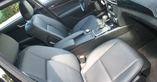 2012 M-Benz C-Class Estate C220 CDI BlueEFFICIENCY Classic  第8張相片