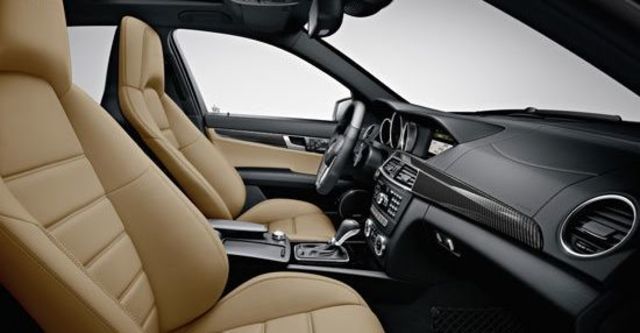 2012 M-Benz C-Class Estate C300 Avantgarde  第4張相片