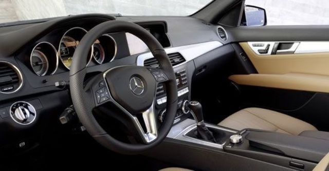 2012 M-Benz C-Class Sedan C300 BlueEFFICIENCY Avantgarde  第5張相片