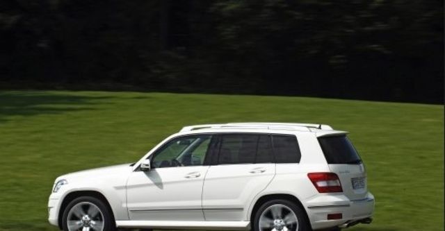 2012 M-Benz GLK-Class GLK220 CDI 4MATIC BlueEFFICIENCY  第4張相片