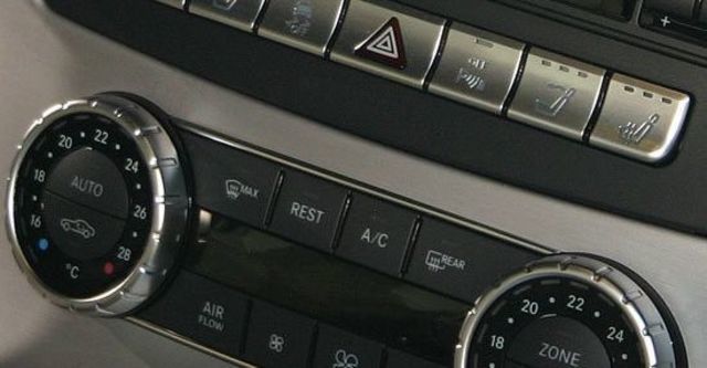 2012 M-Benz SL-Class SL350 BlueEFFICIENCY  第7張相片