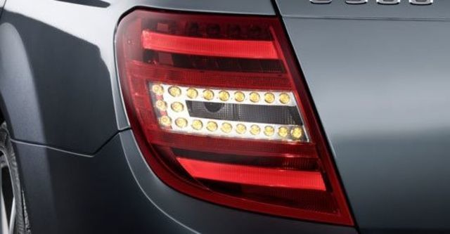 2011 M-Benz C-Class Estate C300 Avantgarde  第5張相片