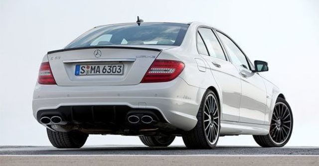 2011 M-Benz C-Class Sedan C63 AMG  第5張相片