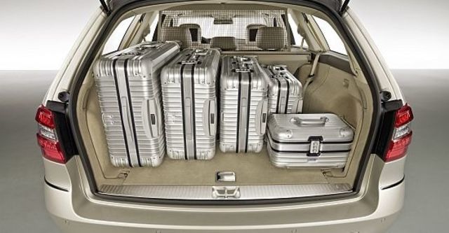 2011 M-Benz E-Class Estate E250 CGI Avantgarde  第13張相片