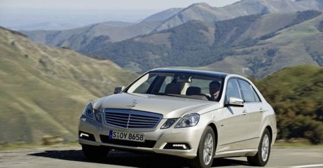 2011 M-Benz E-Class Sedan E220 CDI Elegance  第4張相片