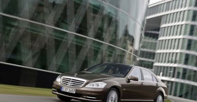 2011 M-Benz S-Class S600L  第1張相片