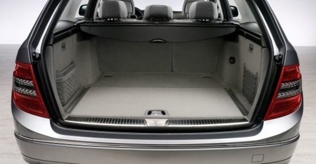 2010 M-Benz C-Class Estate C200 CGI Classic  第6張相片