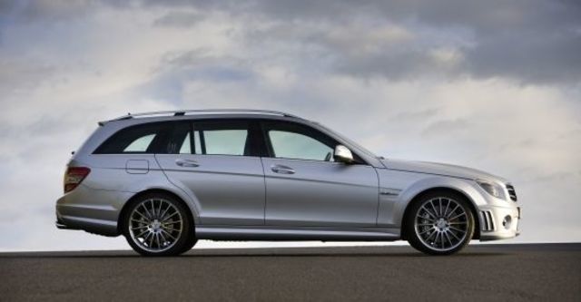 2010 M-Benz C-Class Estate C63 AMG  第4張相片