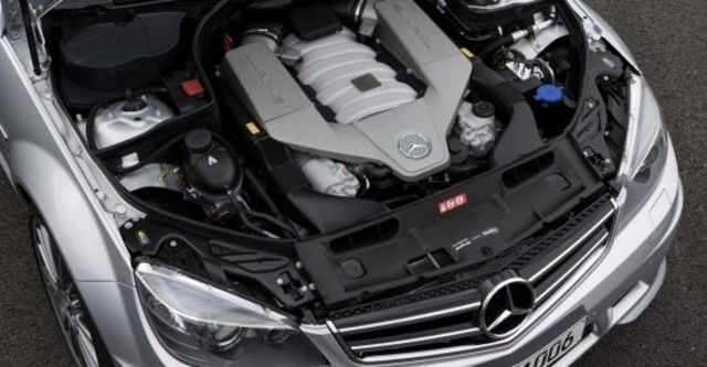 2010 M-Benz C-Class Estate C63 AMG  第6張相片