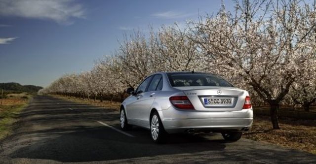 2010 M-Benz C-Class Sedan C220 CDI Classic  第3張相片
