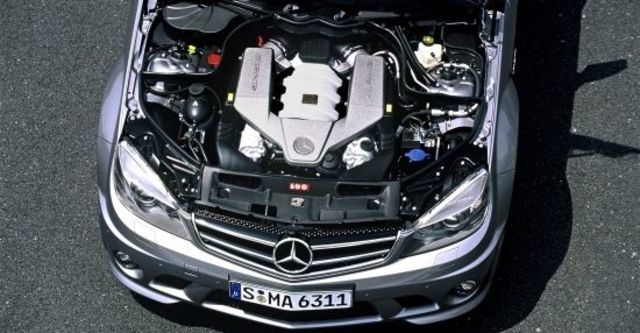 2010 M-Benz C-Class Sedan C63 AMG  第6張相片