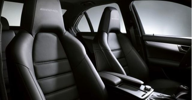 2010 M-Benz C-Class Sedan C63 AMG  第9張相片