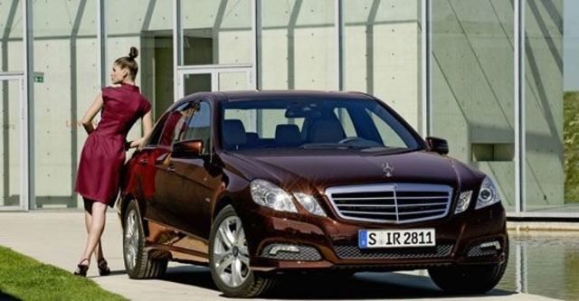 2010 M-Benz E-Class Sedan E200 CGI Avantgarde  第1張相片