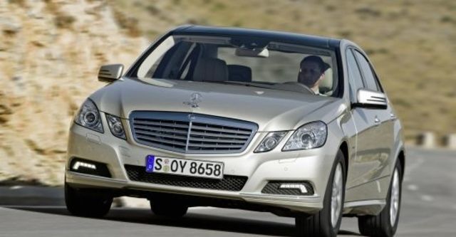 2010 M-Benz E-Class Sedan E350 CDI Elegance  第2張相片